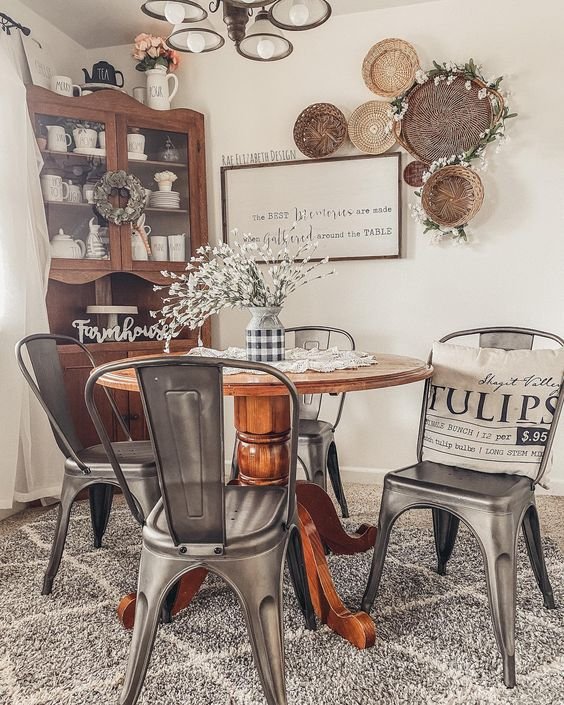 Boho Dining Room Wall Decor - Small Dining Room Ideas